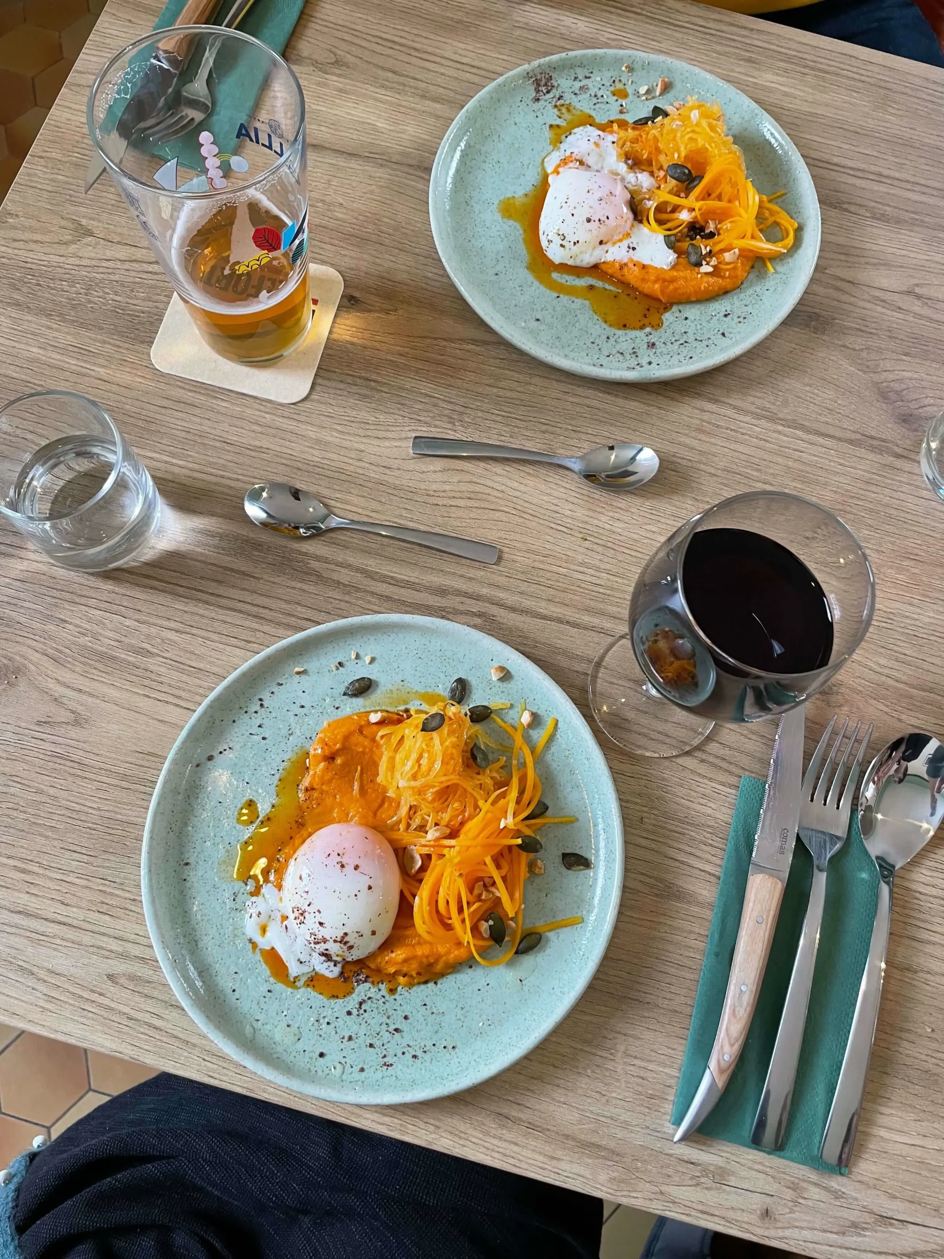 Restaurant La Buissonnière Vieux-Lille fréquenté par des femmes mûres