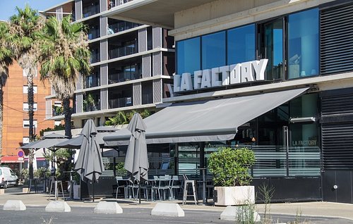 Milk Factory Montpellier club chic Port Marianne ambiance festive