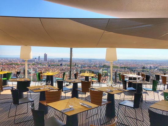 Les Terrasses de l’Antiquaille Lyon – vue panoramique sur Fourvière restaurant terrasse chic