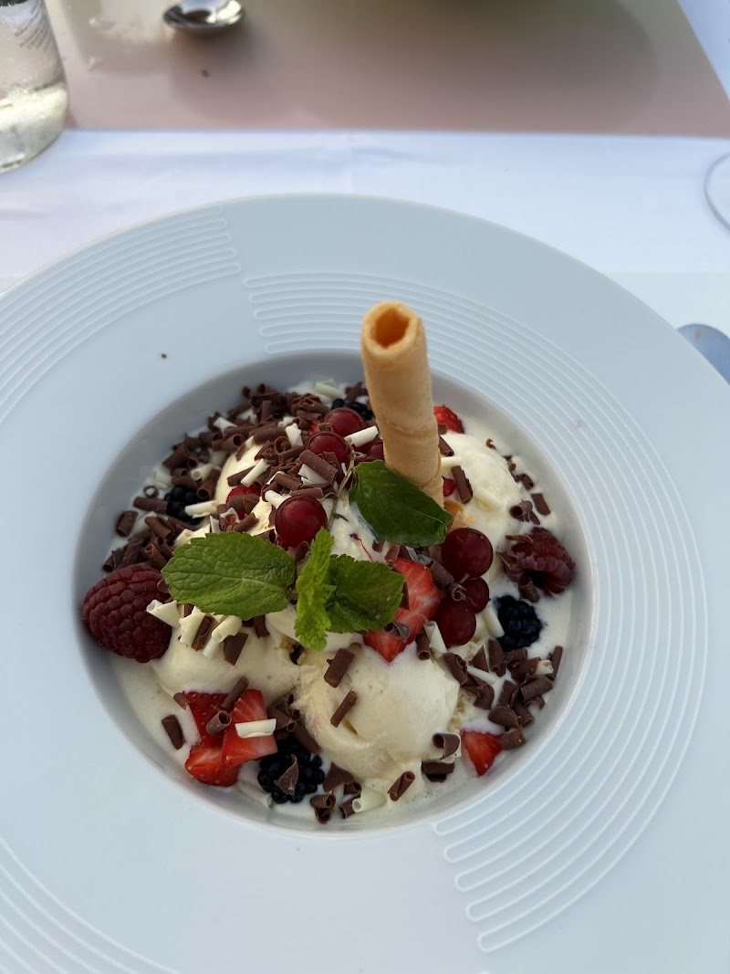 Dessert servi sur le rooftop BClub du Boscolo à Nice